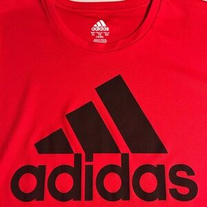 Adidas Red Climalite T-Shirt with Black Logo Youth XL 18/20‎